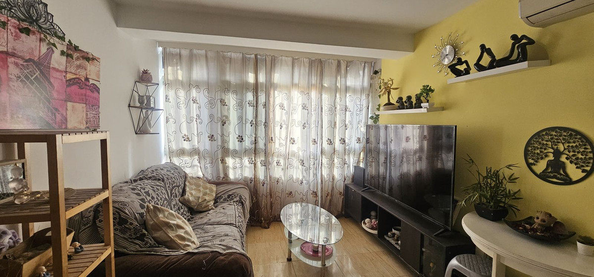 4 Bed Apartment for sale in Fuengirola Costa Del Sol, Málaga, Spain