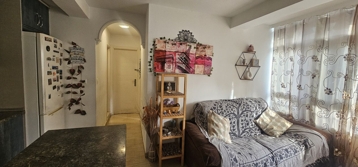 4 Bed Apartment for sale in Fuengirola Costa Del Sol, Málaga, Spain