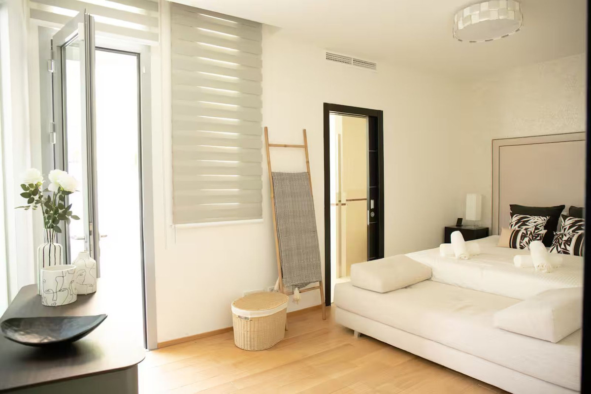 2 Bed Townhouse for sale in Sierra Blanca Costa Del Sol, Málaga, Spain