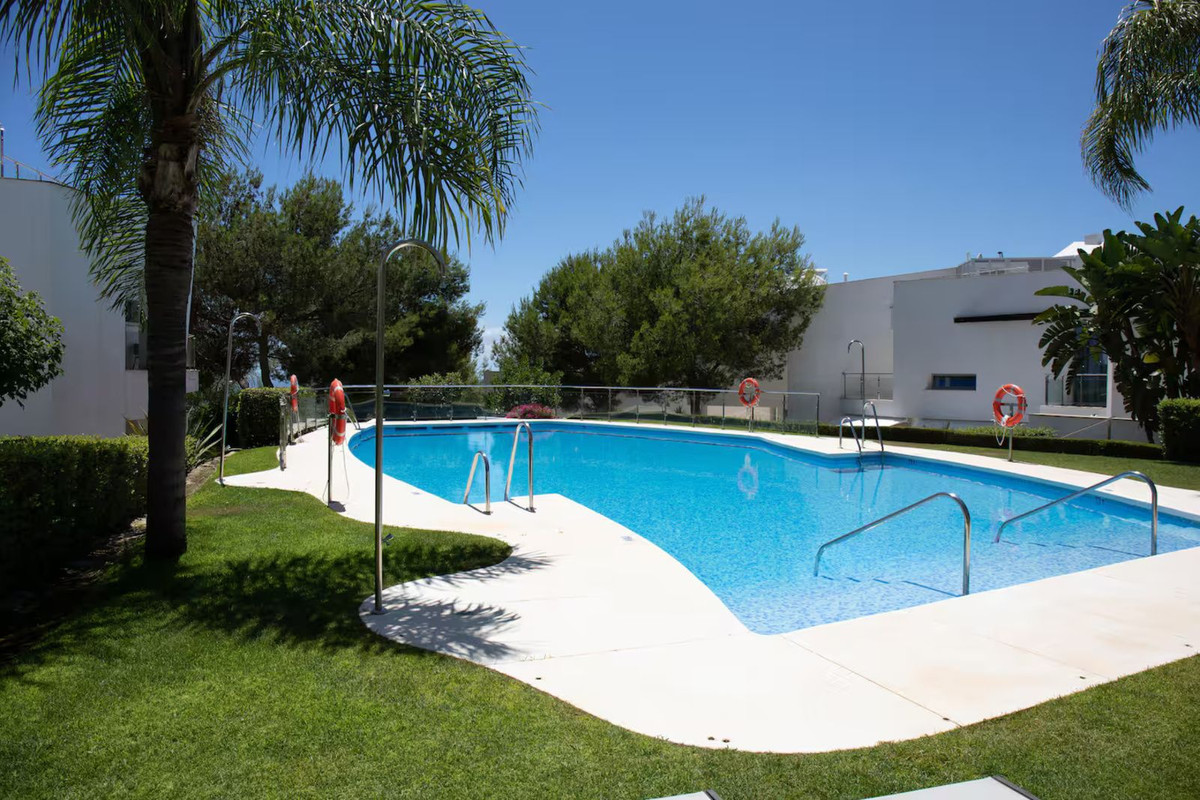 2 Bed Townhouse for sale in Sierra Blanca Costa Del Sol, Málaga, Spain