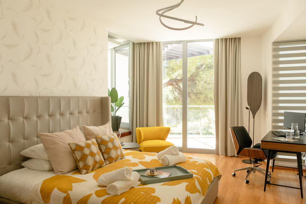 2 Bed Townhouse for sale in Sierra Blanca Costa Del Sol, Málaga, Spain