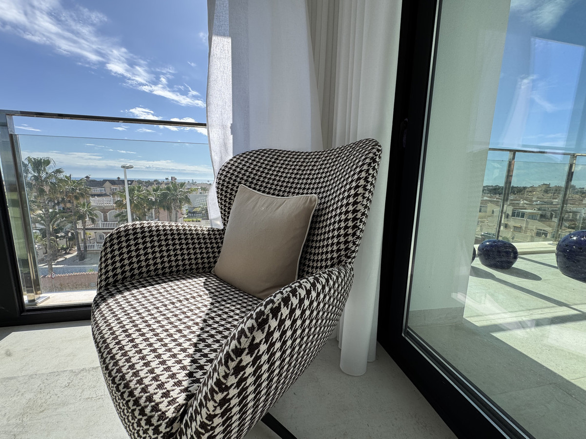 2 Bed Apartment for sale in Playa Flamenca Costa Blanca, Alicante, Spain
