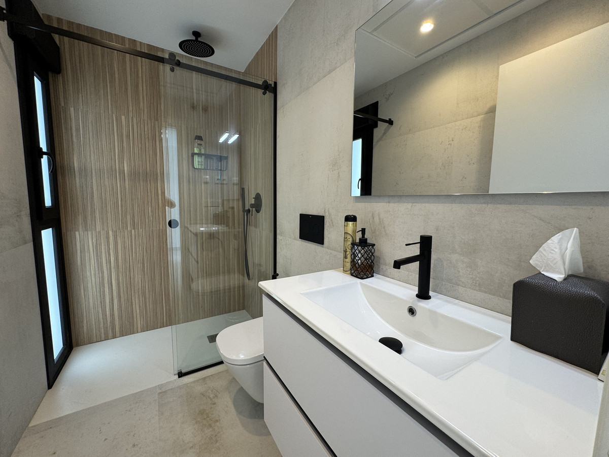 2 Bed Apartment for sale in Playa Flamenca Costa Blanca, Alicante, Spain