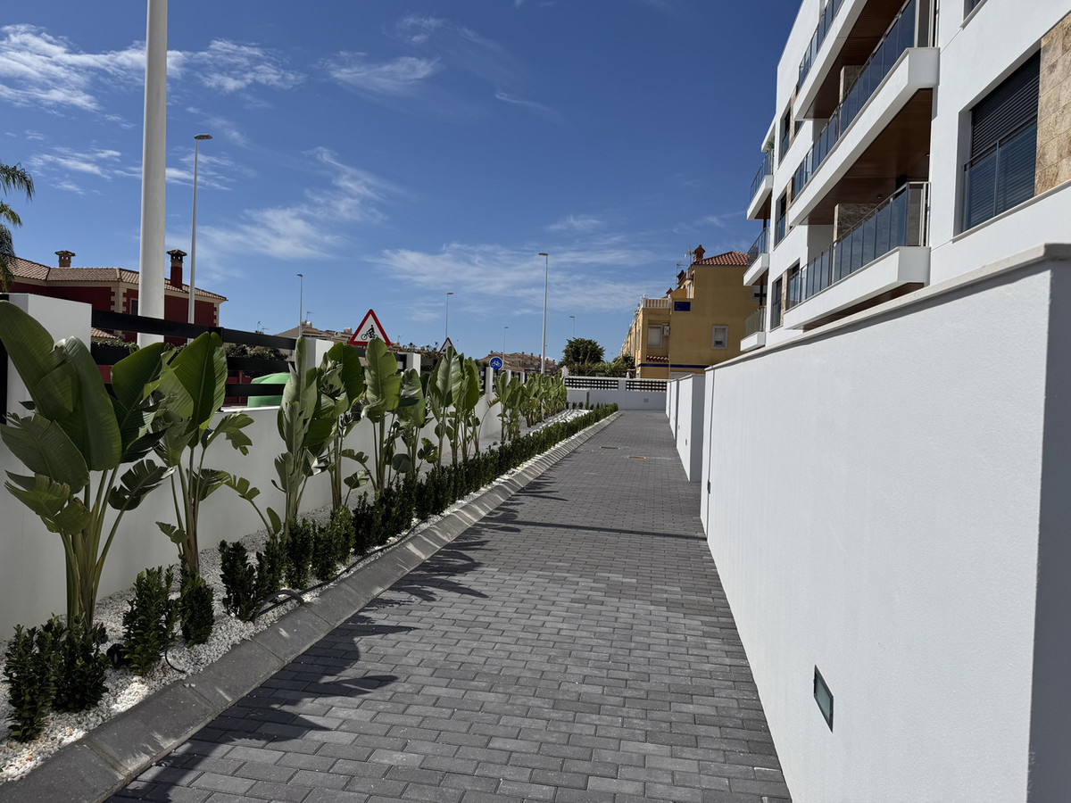 2 Bed Apartment for sale in Playa Flamenca Costa Blanca, Alicante, Spain