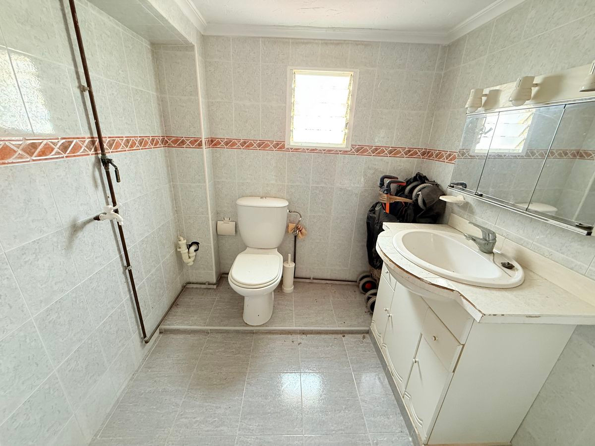 Se vende Pareada de 3 dormitorios en Costa Blanca, Alicante, España