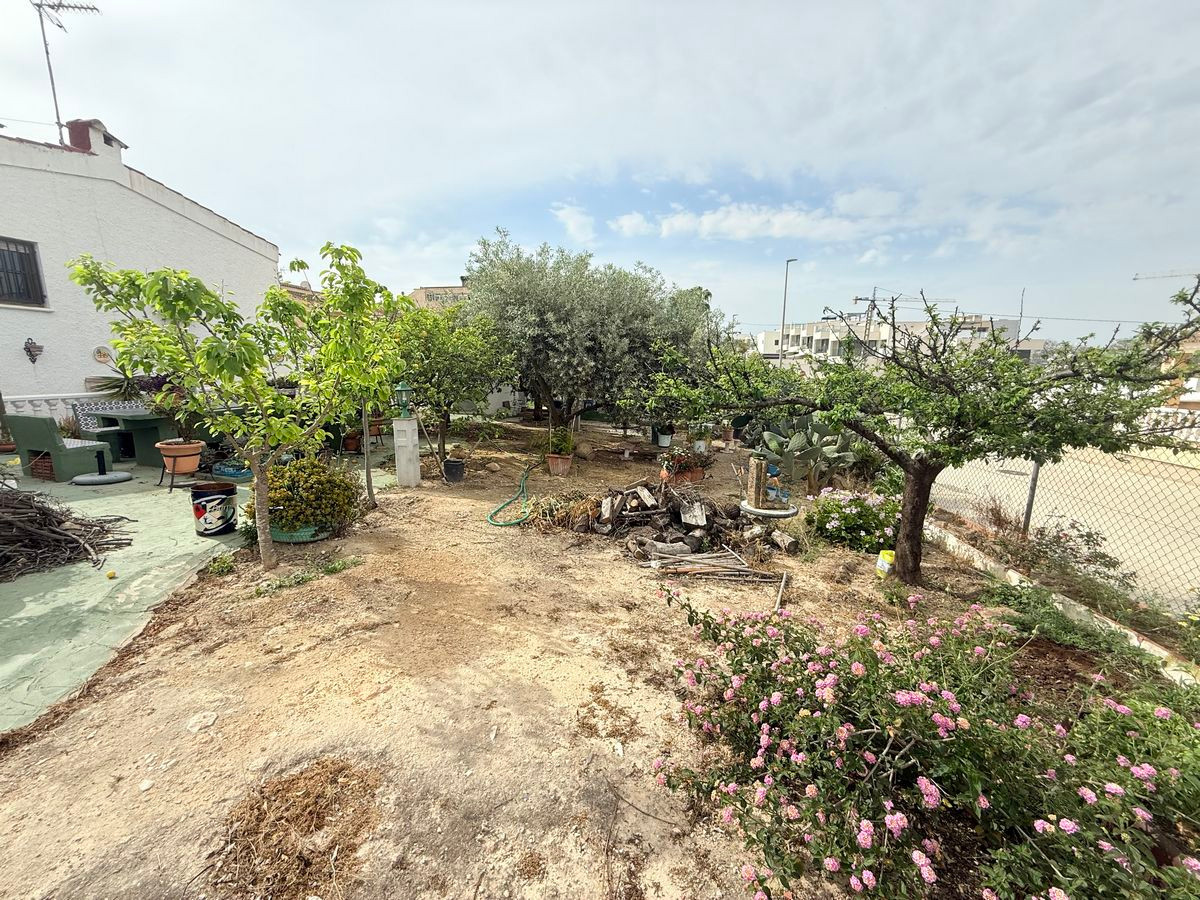 Se vende Pareada de 3 dormitorios en Costa Blanca, Alicante, España