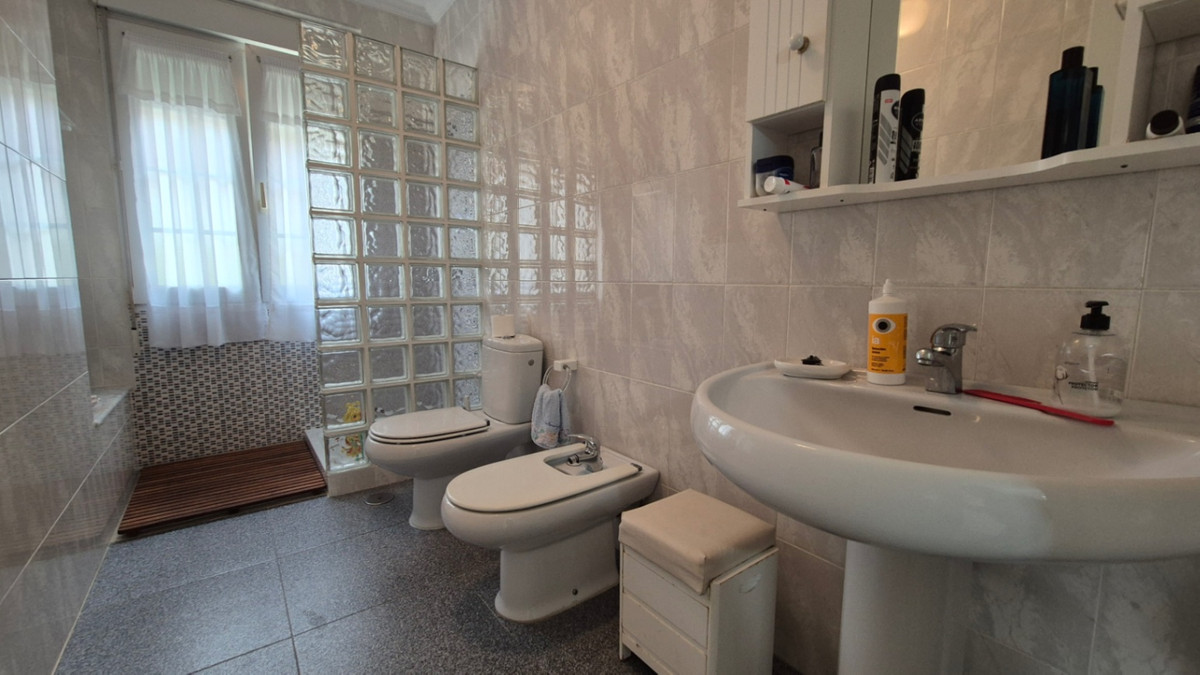 7 Bed Townhouse for sale in Orihuela Costa Blanca, Alicante, Spain