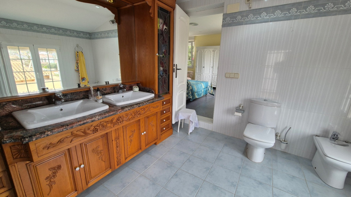7 Bed Townhouse for sale in Orihuela Costa Blanca, Alicante, Spain