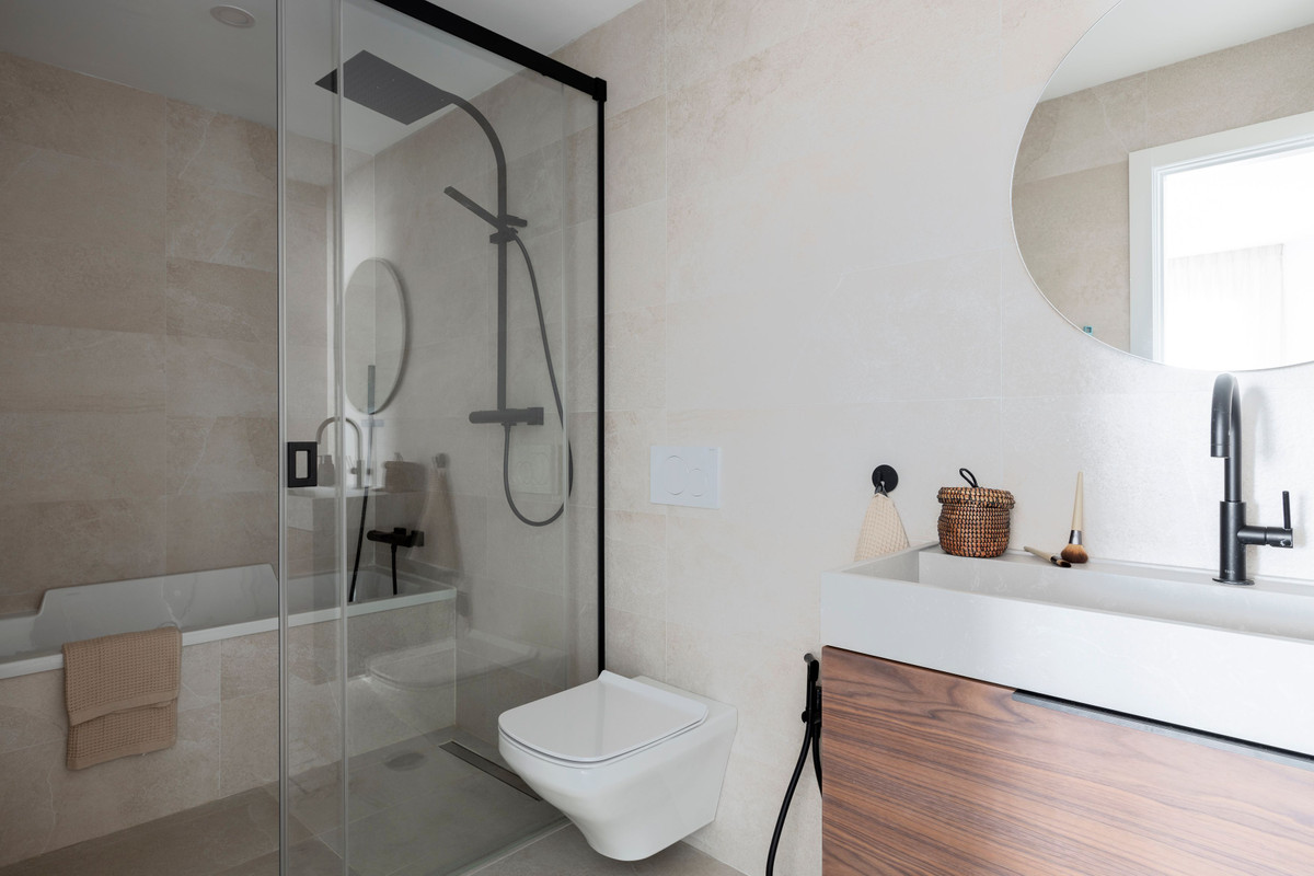 3 Bed Apartment for sale in Benalmadena Costa Del Sol, Málaga, Spain