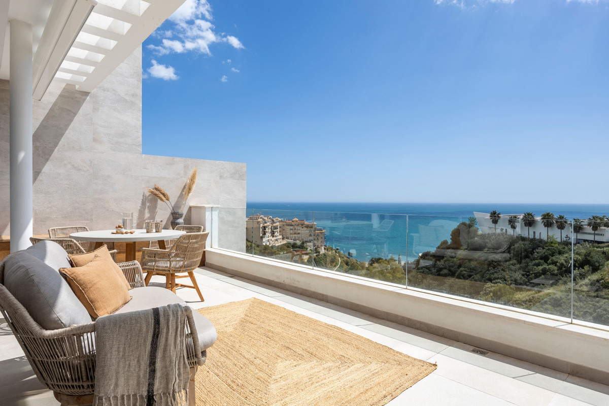 3 Bed Apartment for sale in Benalmadena Costa Del Sol, Málaga, Spain