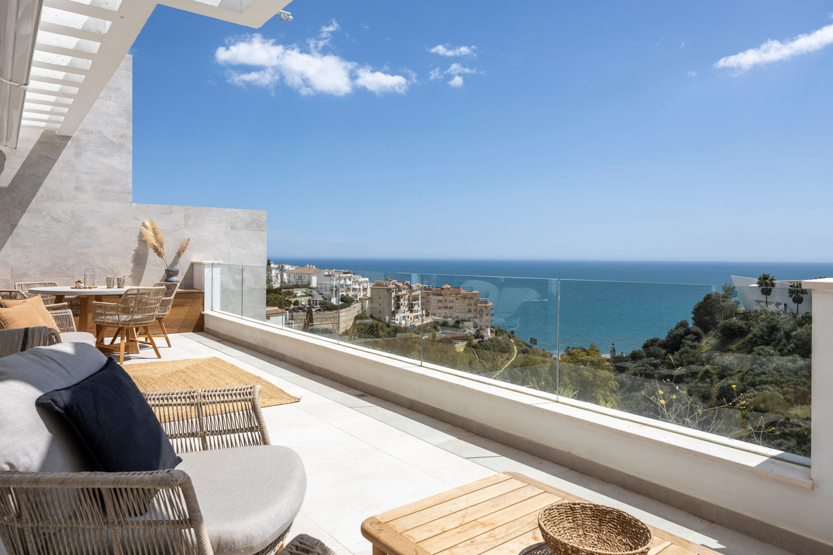 3 Bed Apartment for sale in Benalmadena Costa Del Sol, Málaga, Spain