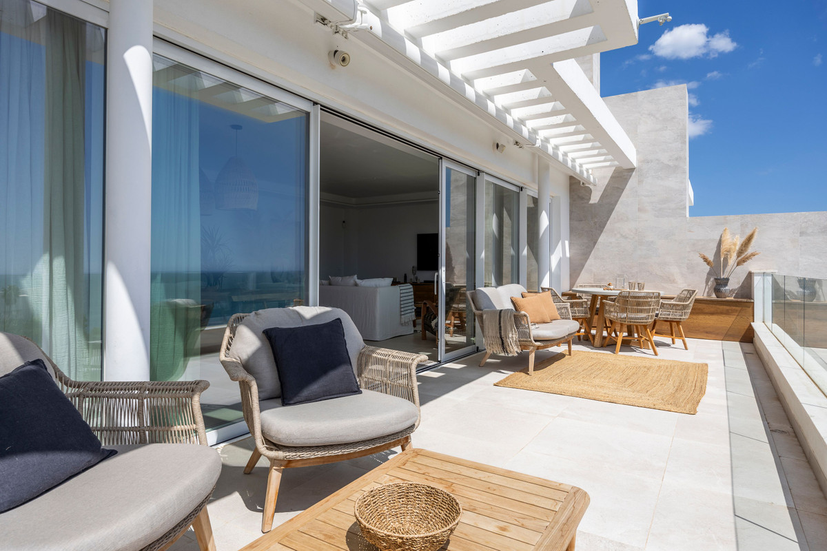3 Bed Apartment for sale in Benalmadena Costa Del Sol, Málaga, Spain