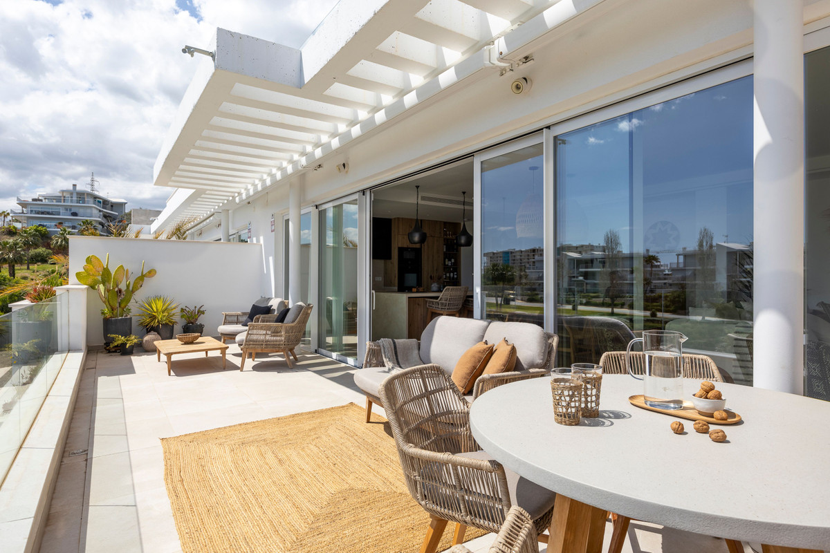 3 Bed Apartment for sale in Benalmadena Costa Del Sol, Málaga, Spain