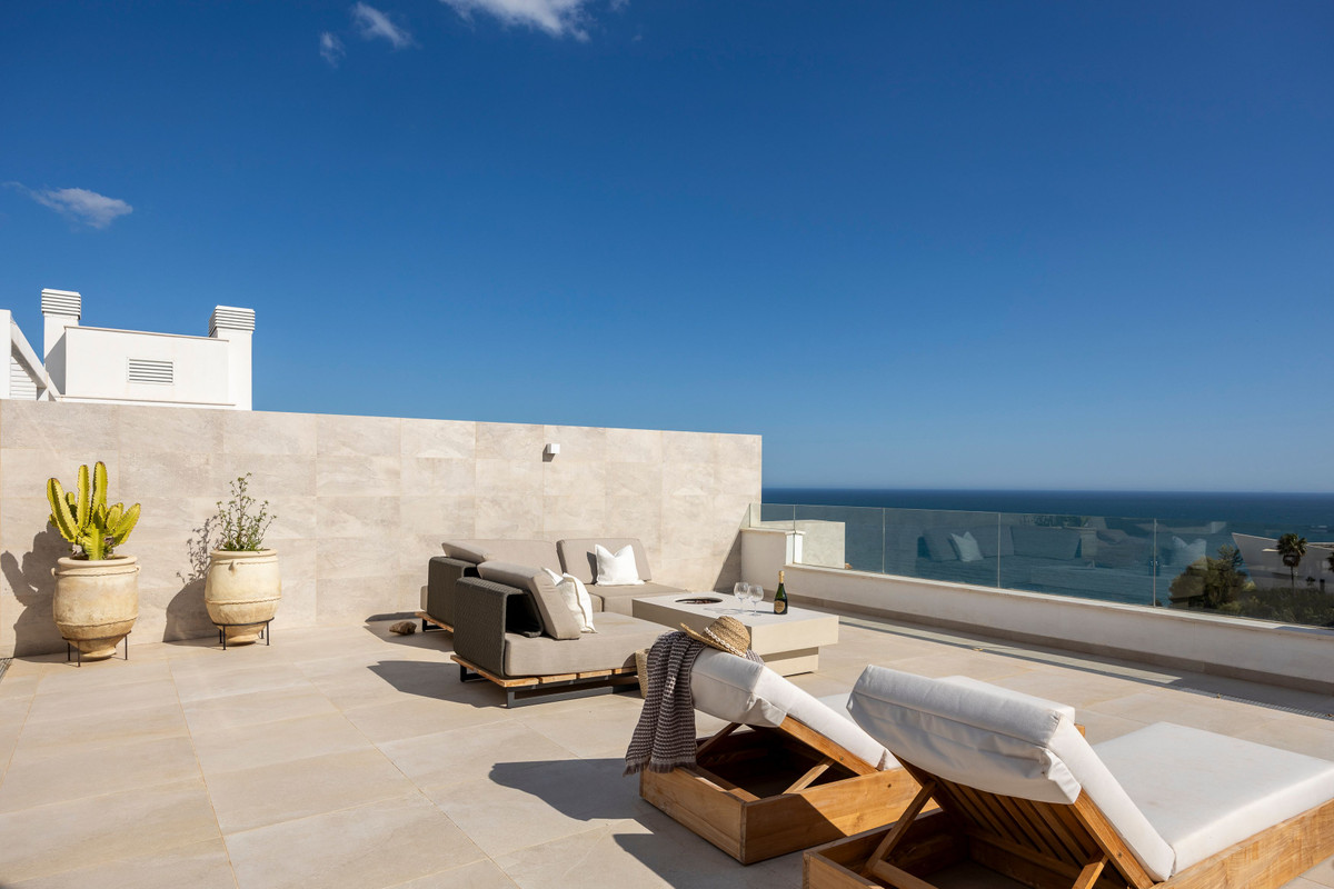 3 Bed Apartment for sale in Benalmadena Costa Del Sol, Málaga, Spain