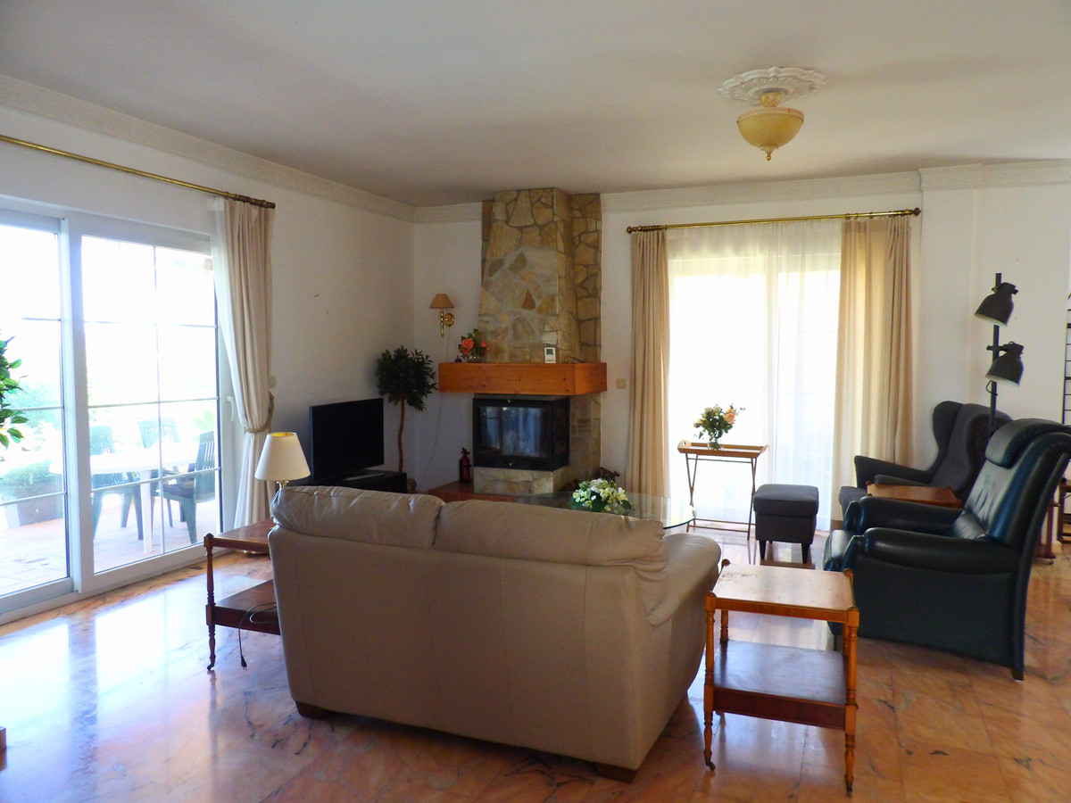 3 Bed Townhouse for sale in Fuengirola Costa Del Sol, Málaga, Spain