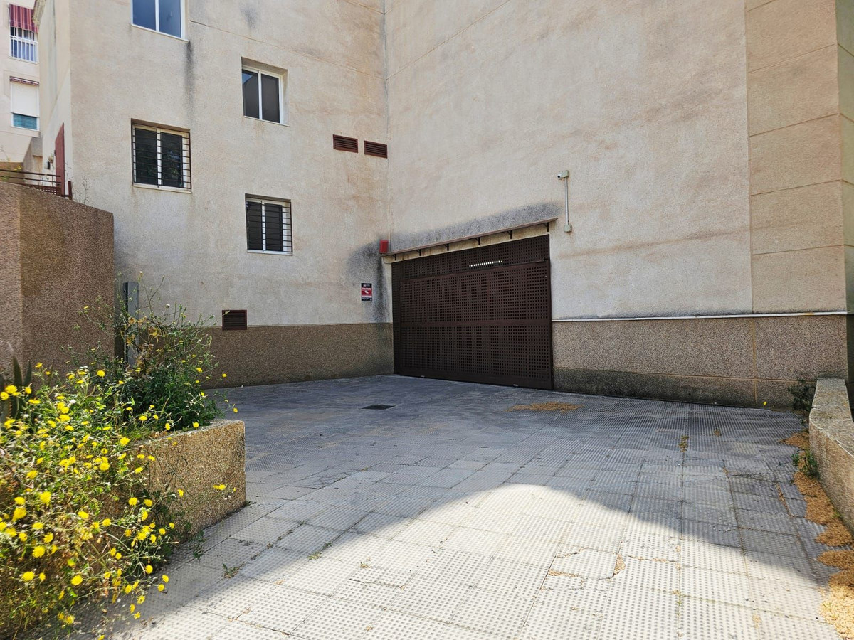 Se vende Aparcamiento  en Costa Del Sol, Málaga, España