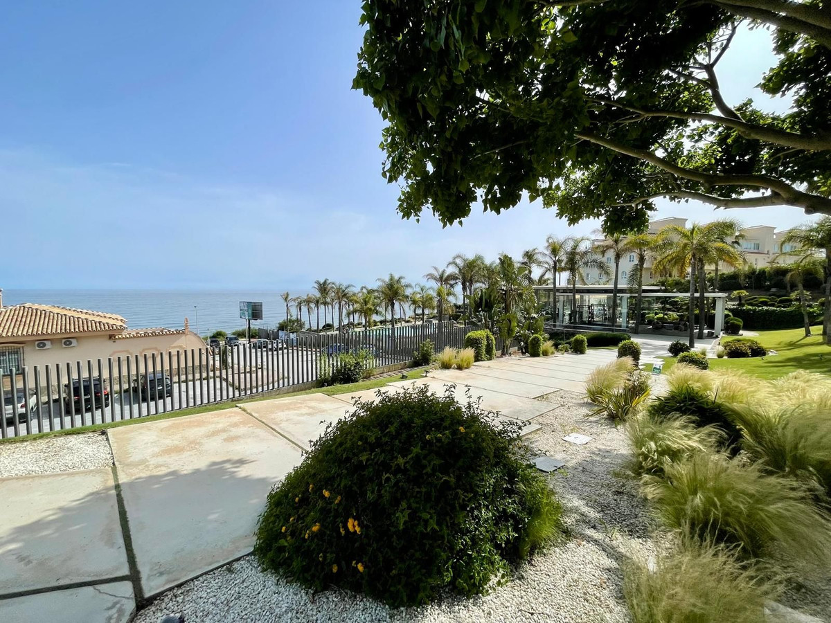 3 Bed Apartment for sale in Mijas Costa Del Sol, Málaga, Spain