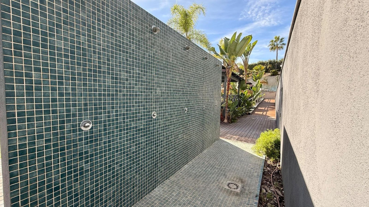 3 Bed Apartment for sale in Mijas Costa Del Sol, Málaga, Spain