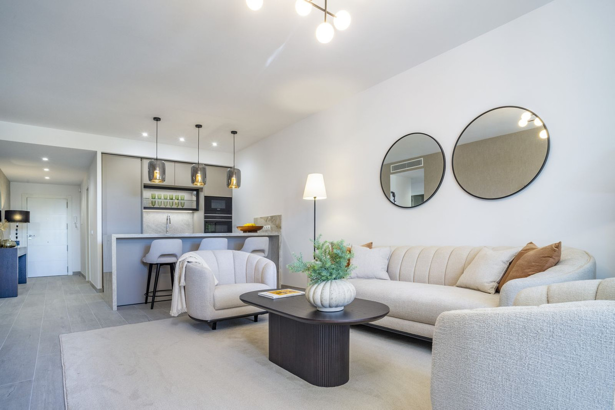 3 Bed Apartment for sale in Nueva Andalucía Costa Del Sol, Málaga, Spain