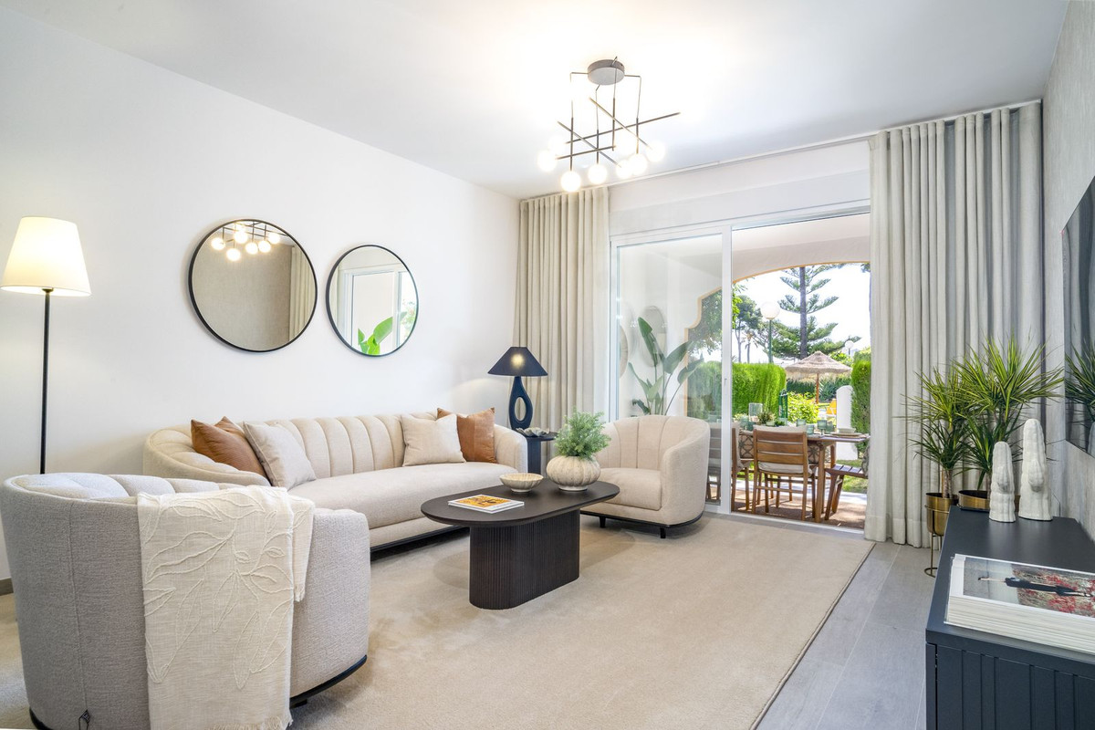 3 Bed Apartment for sale in Nueva Andalucía Costa Del Sol, Málaga, Spain