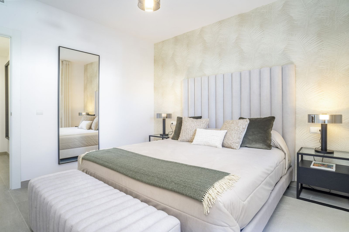 3 Bed Apartment for sale in Nueva Andalucía Costa Del Sol, Málaga, Spain