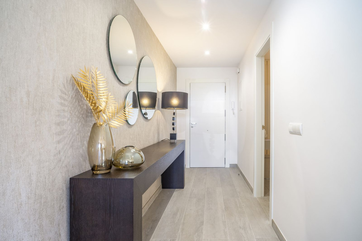 3 Bed Apartment for sale in Nueva Andalucía Costa Del Sol, Málaga, Spain