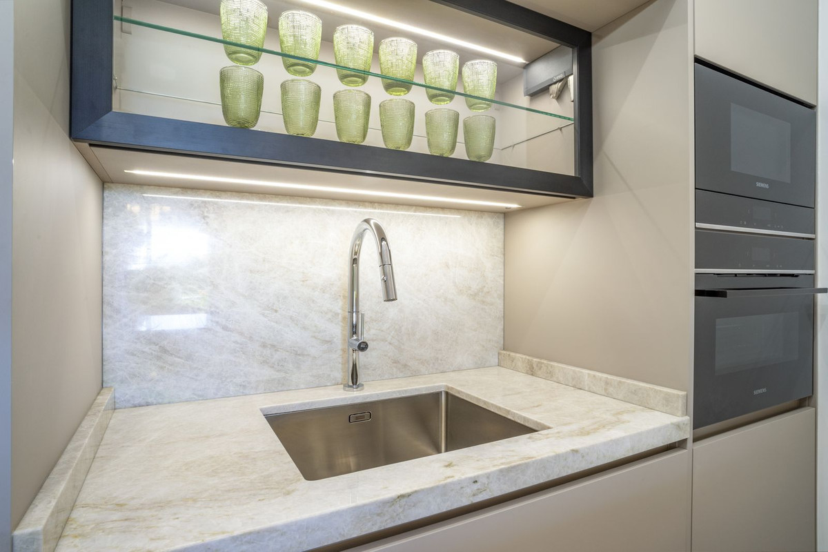 3 Bed Apartment for sale in Nueva Andalucía Costa Del Sol, Málaga, Spain