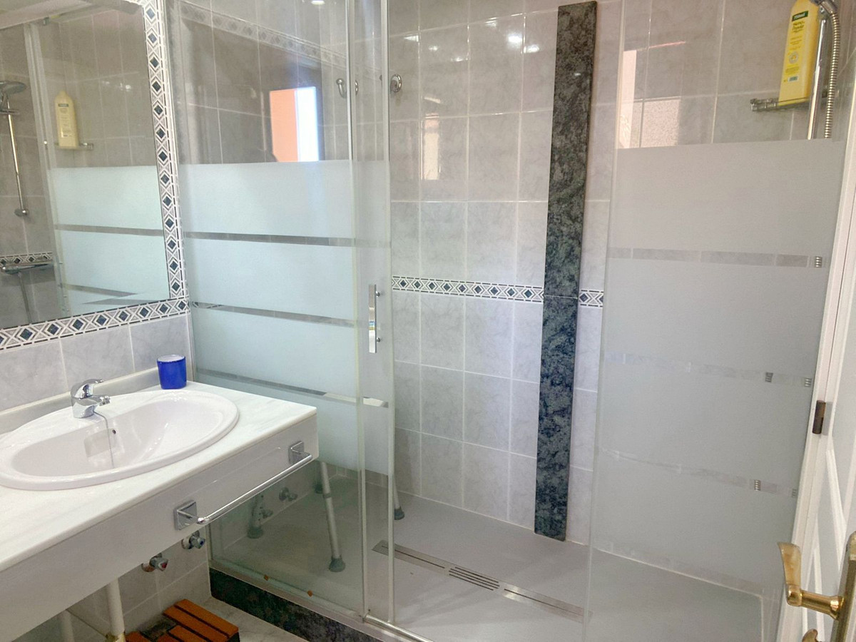 Se vende Adosada de 4 dormitorios en Costa Del Sol, Málaga, España