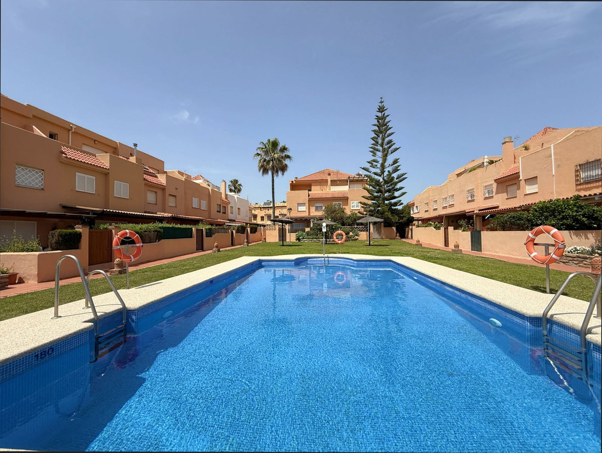 Se vende Adosada de 4 dormitorios en Costa Del Sol, Málaga, España