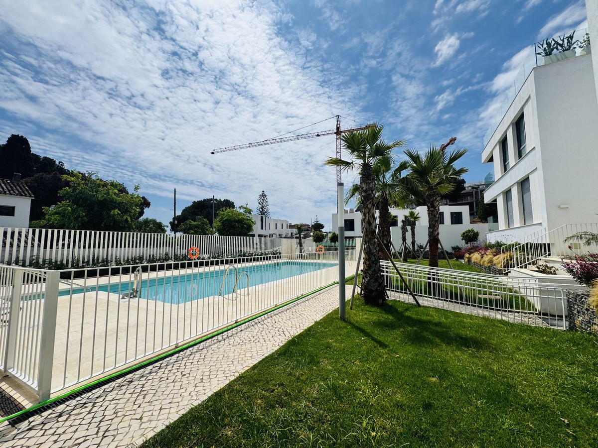 2 Bed Apartment for sale in Elviria Costa Del Sol, Málaga, Spain