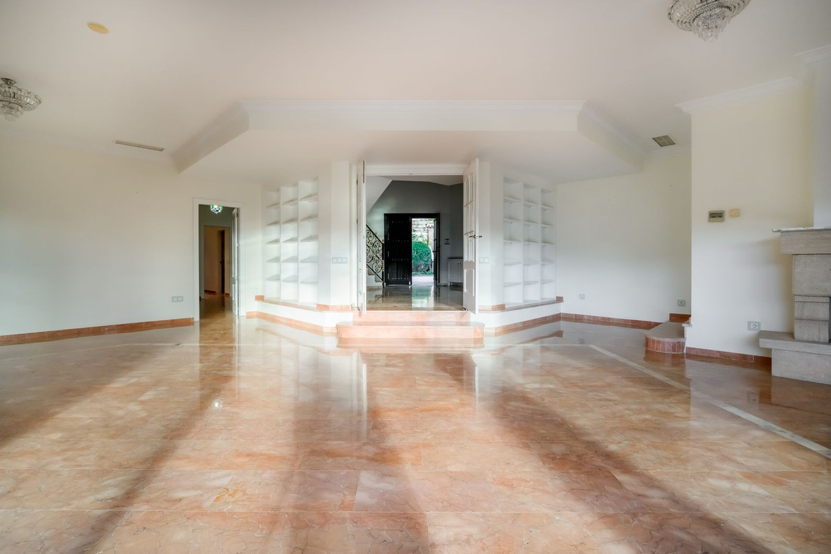 Se vende Villa - Chalet de 6 dormitorios en Costa Del Sol, Málaga, España