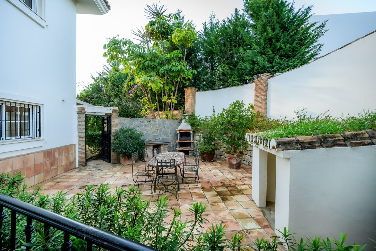 Se vende Villa - Chalet de 6 dormitorios en Costa Del Sol, Málaga, España