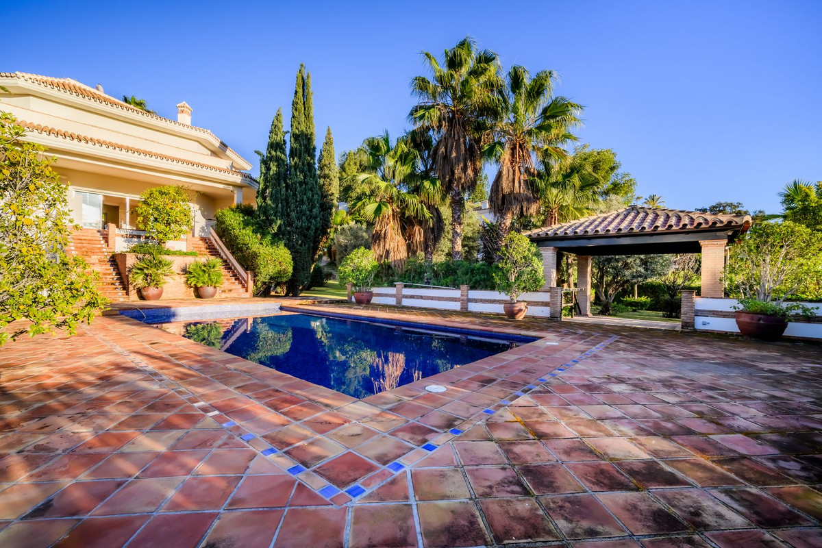 Se vende Villa - Chalet de 6 dormitorios en Costa Del Sol, Málaga, España