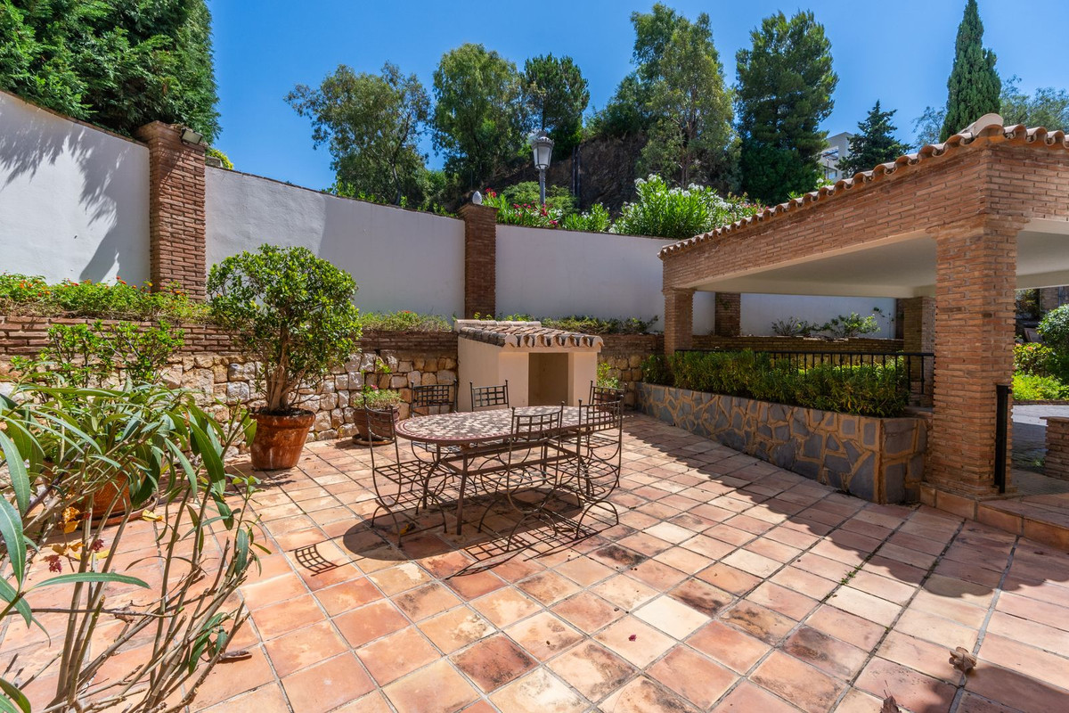 Se vende Villa - Chalet de 6 dormitorios en Costa Del Sol, Málaga, España