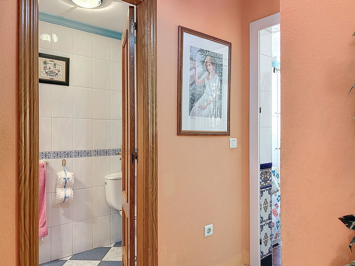 Se vende Pareada de 6 dormitorios en Costa Del Sol East, Málaga, España