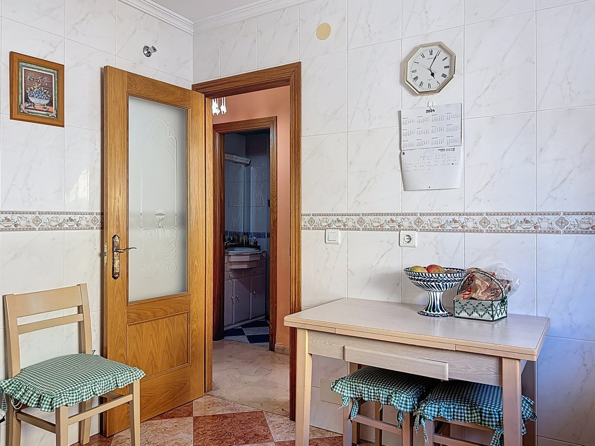 Se vende Pareada de 6 dormitorios en Costa Del Sol East, Málaga, España
