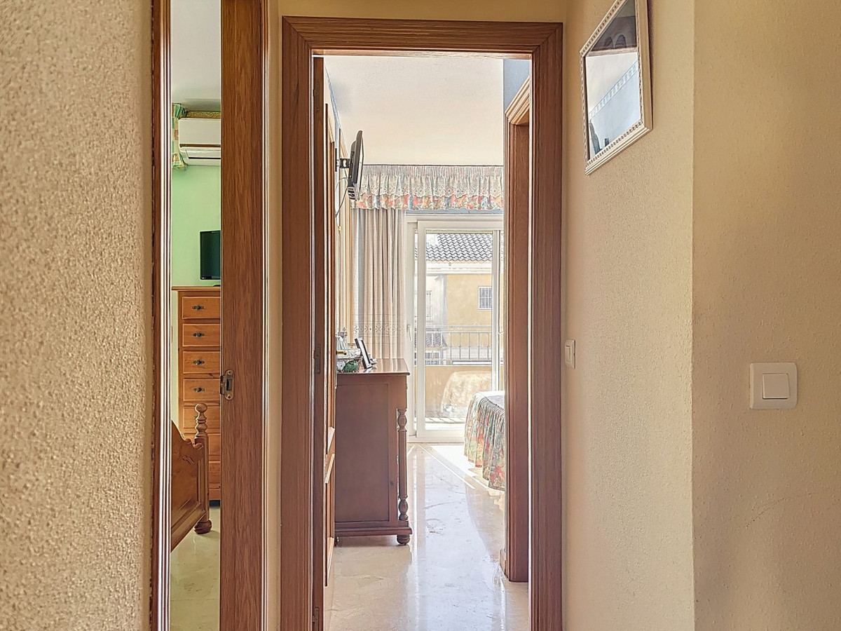 Se vende Pareada de 6 dormitorios en Costa Del Sol East, Málaga, España