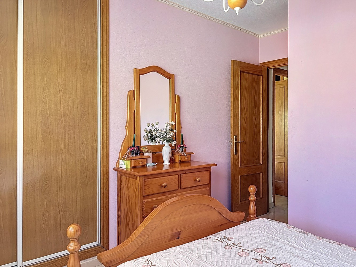 Se vende Pareada de 6 dormitorios en Costa Del Sol East, Málaga, España