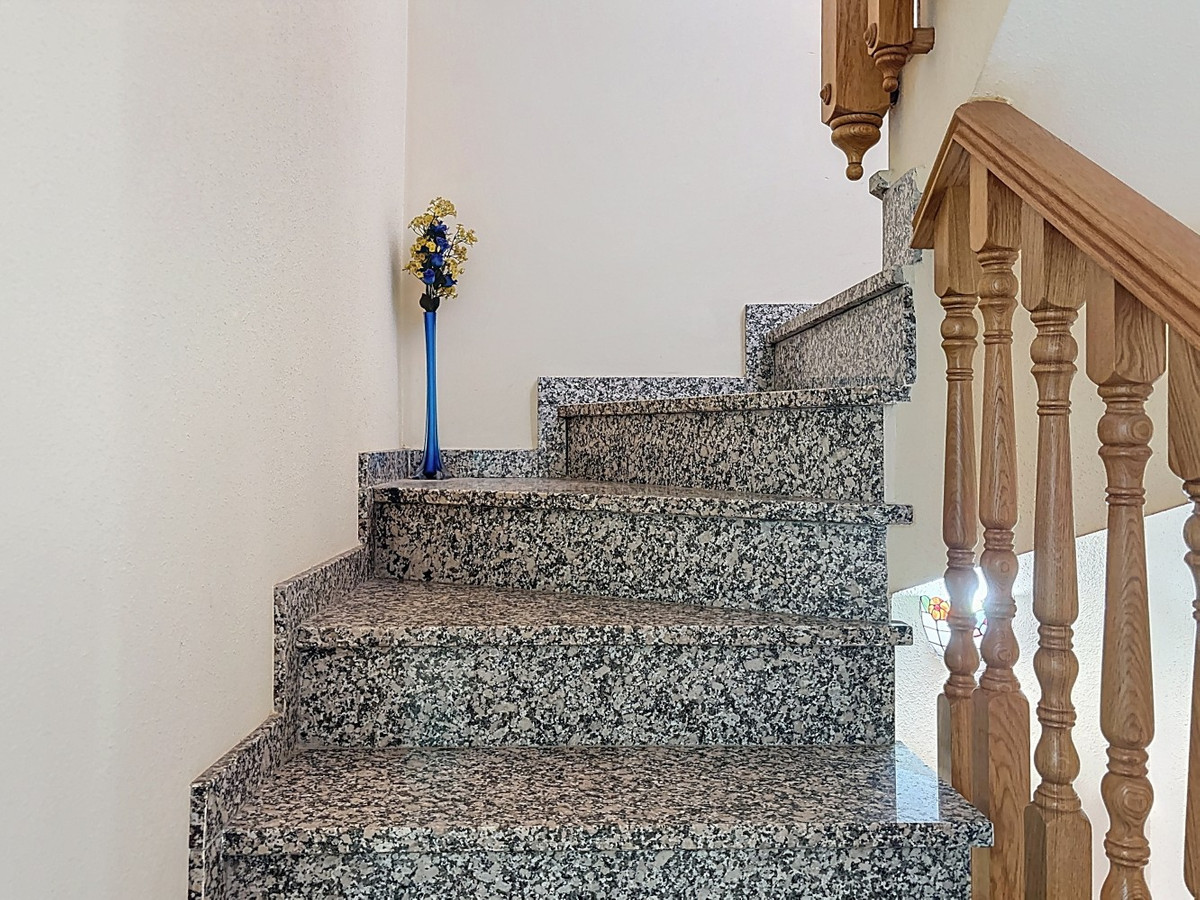 Se vende Pareada de 6 dormitorios en Costa Del Sol East, Málaga, España