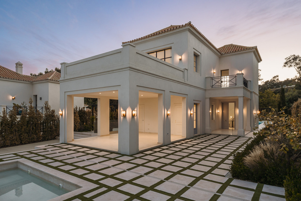 Se vende Villa - Chalet de 4 dormitorios en Costa Del Sol, Málaga, España