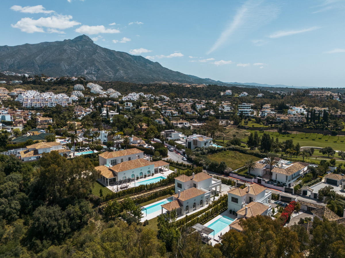 Se vende Villa - Chalet de 4 dormitorios en Costa Del Sol, Málaga, España