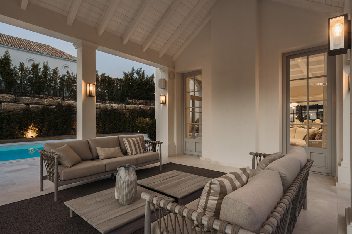 Se vende Villa - Chalet de 4 dormitorios en Costa Del Sol, Málaga, España