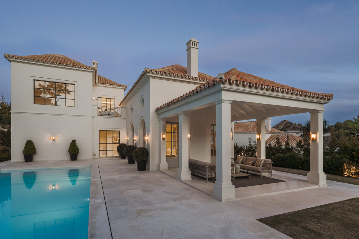 Se vende Villa - Chalet de 4 dormitorios en Costa Del Sol, Málaga, España