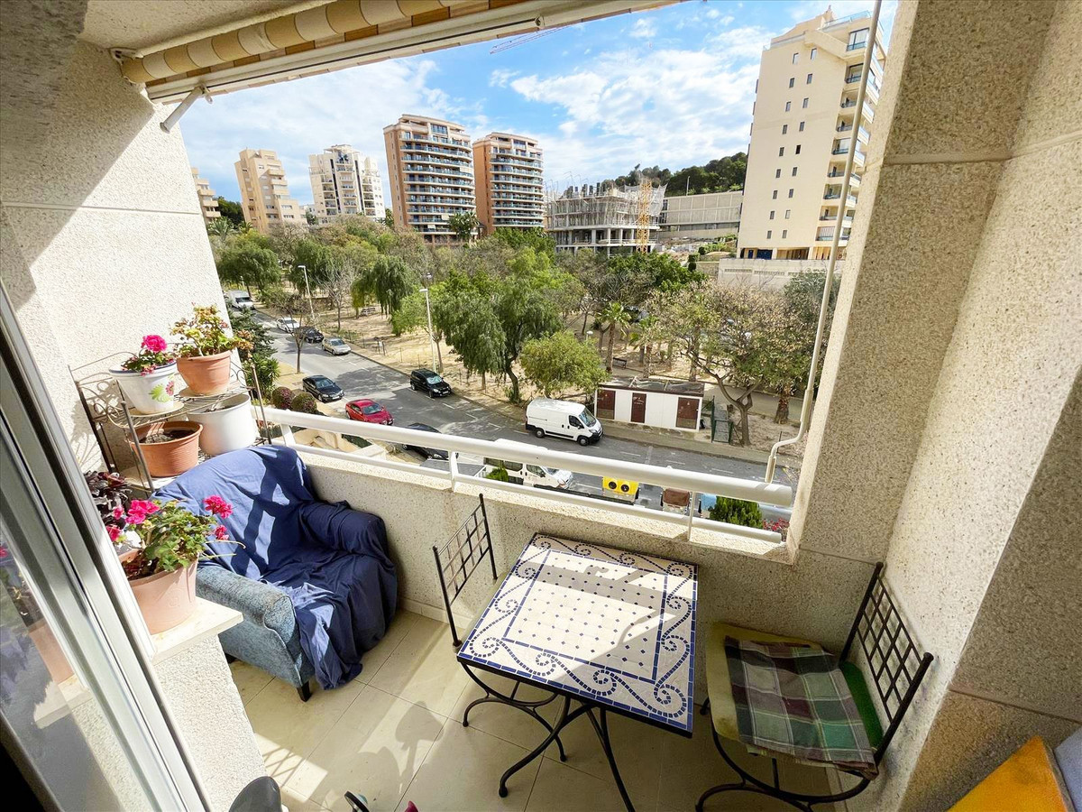 Se vende Apartamento Planta Media de 3 dormitorios en Costa Blanca, Alicante, España