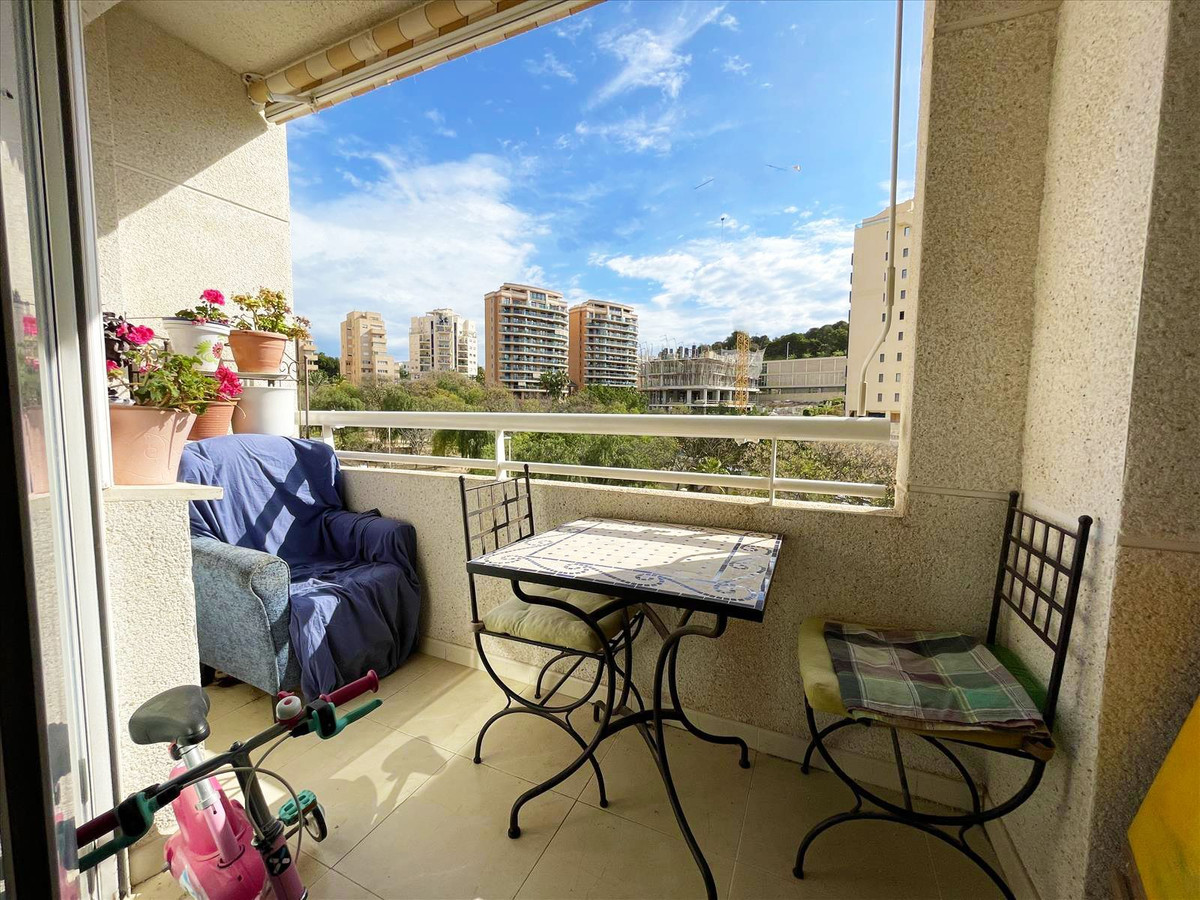 Se vende Apartamento Planta Media de 3 dormitorios en Costa Blanca, Alicante, España