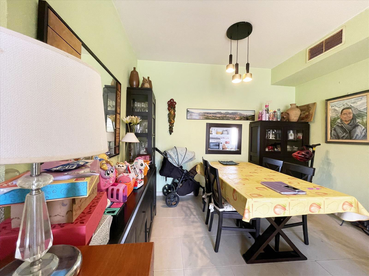 Se vende Apartamento Planta Media de 3 dormitorios en Costa Blanca, Alicante, España