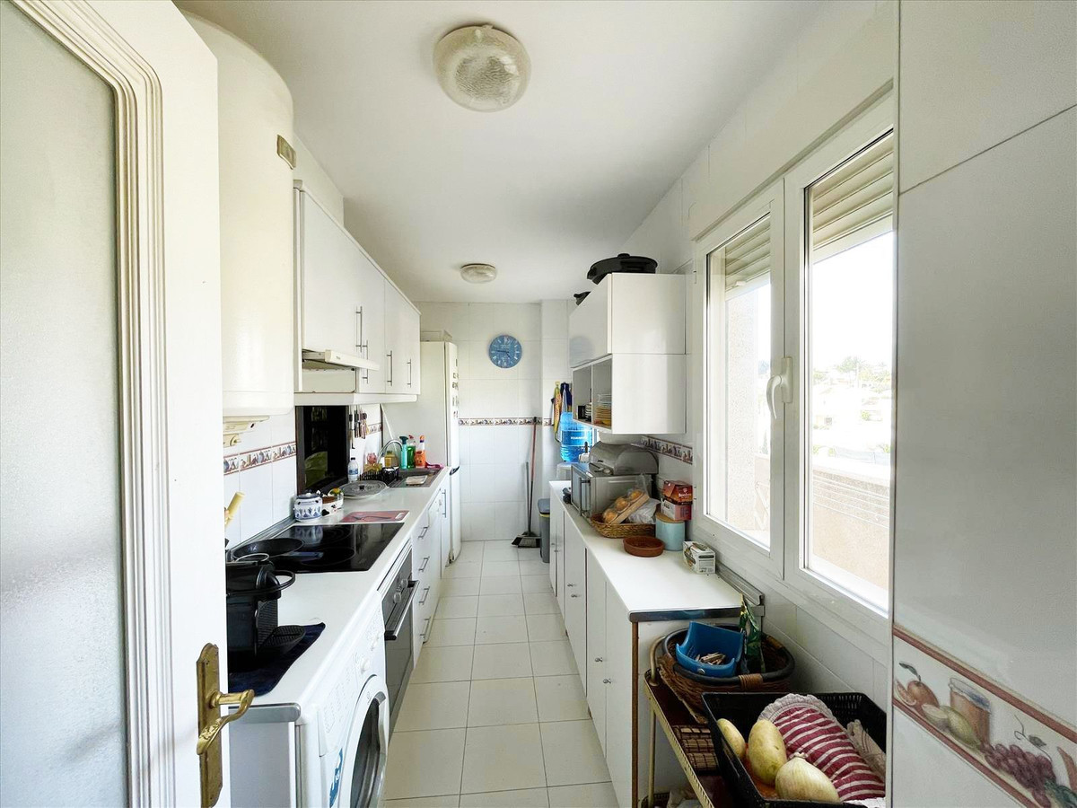 Se vende Apartamento Planta Media de 3 dormitorios en Costa Blanca, Alicante, España