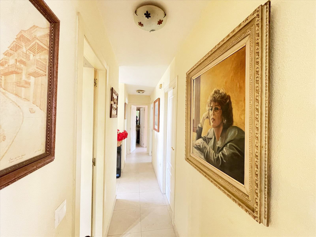 Se vende Apartamento Planta Media de 3 dormitorios en Costa Blanca, Alicante, España