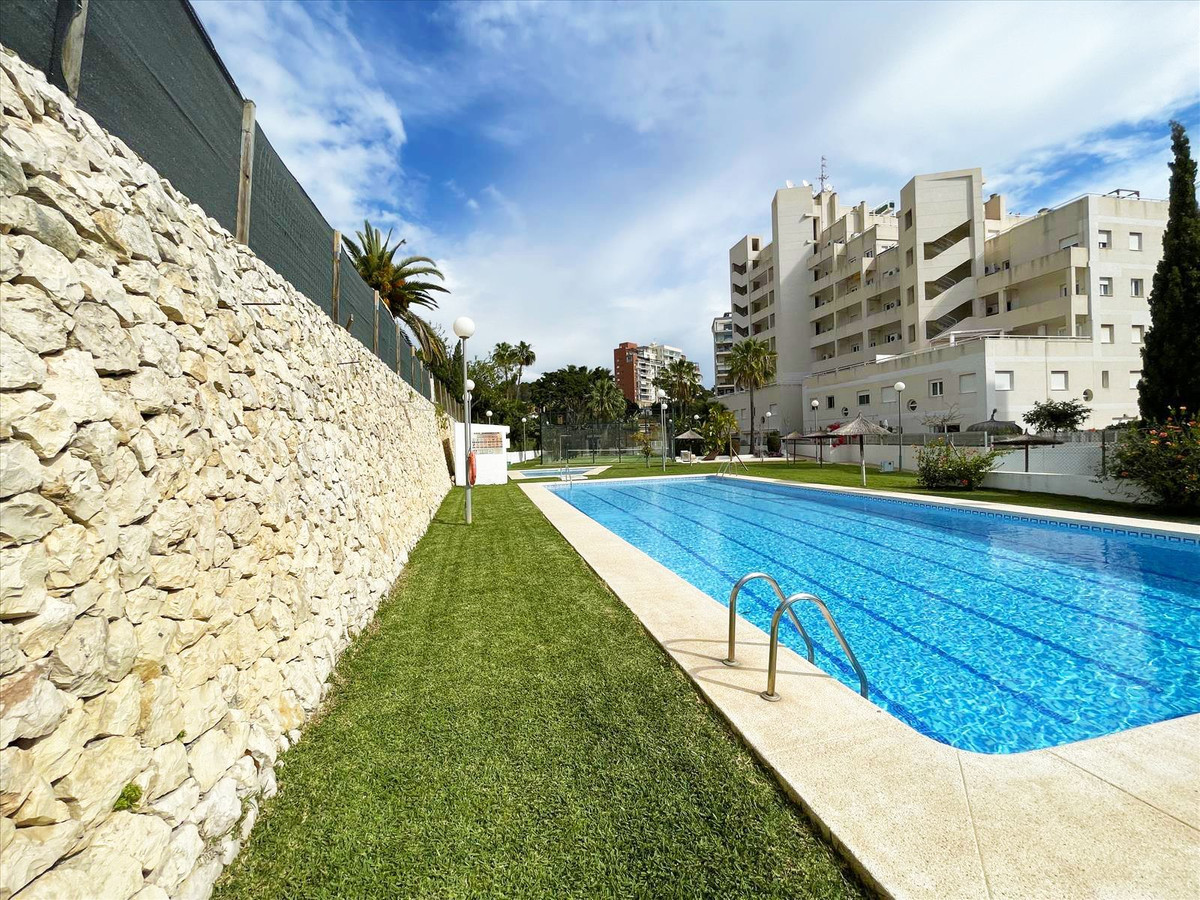 Se vende Apartamento Planta Media de 3 dormitorios en Costa Blanca, Alicante, España