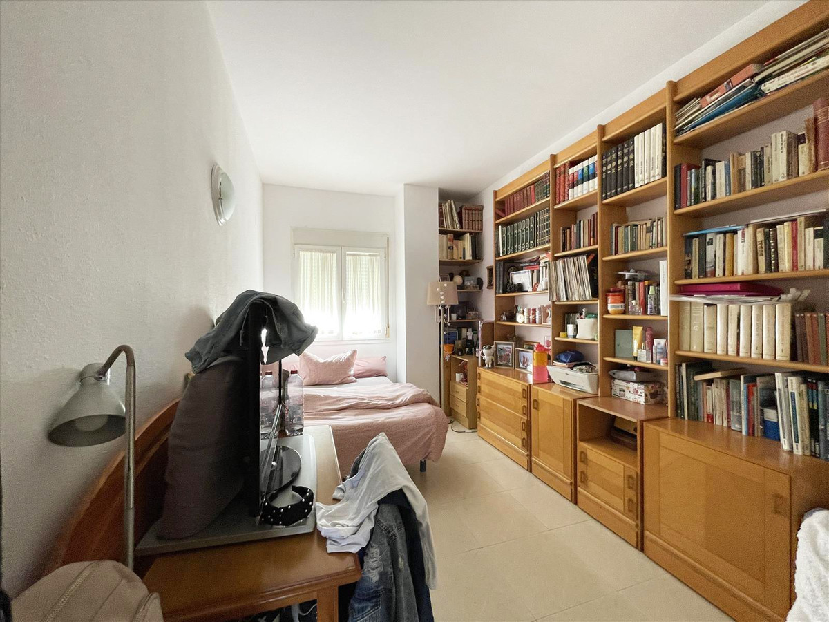 Se vende Apartamento Planta Media de 3 dormitorios en Costa Blanca, Alicante, España